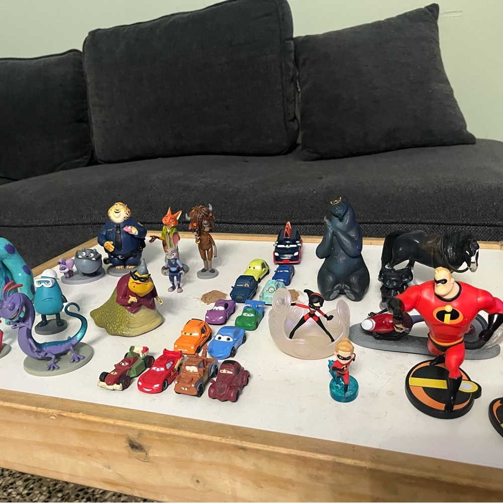 Disney Characters Toy Figurine Set